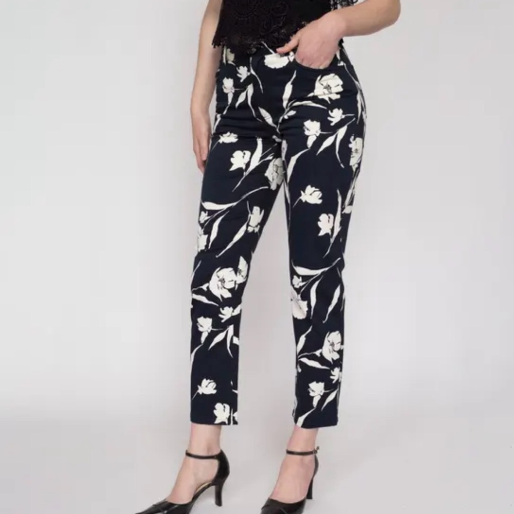 Ralph Lauren Women’s Size 10P Pants Black White Floral Casual